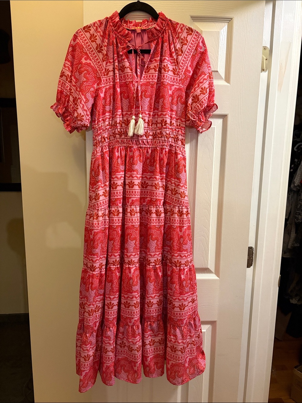 THML dress Maxi easy style Pink and Red Printed Tiered Small EUC tie neck